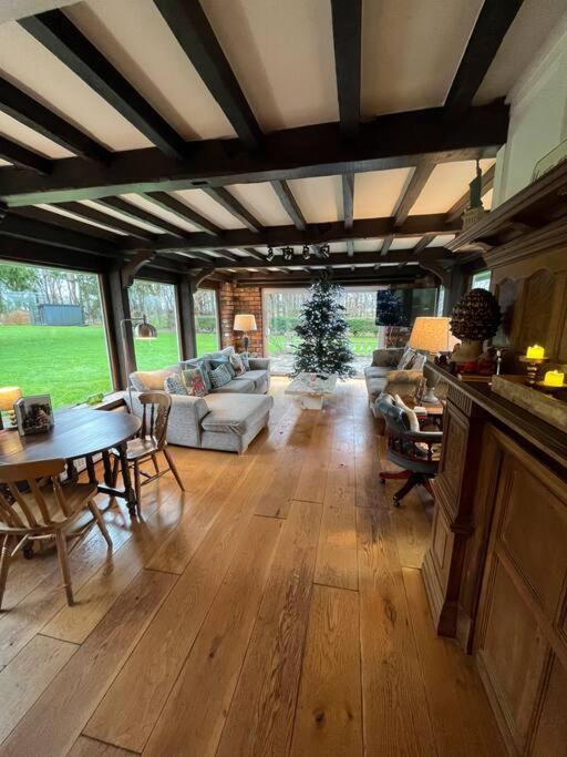 Brownhills Villa Eaton  Ngoại thất bức ảnh